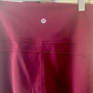 Lululemo leggings with mesh detail